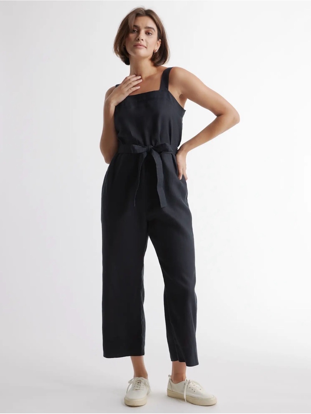 Quince Black Square-Neck European Linen Jumpsuit with Tie Waist. NWT. Large
